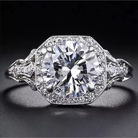 Jewelry - 14k white gold diamond antique wedding ring